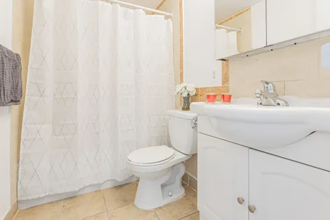 1 room apartment of 49 m² in Westmount