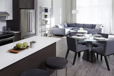 1 room apartment of 112 m² in Côte Saint-Luc