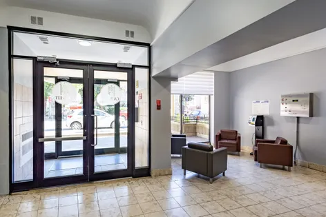 1 room apartment of 53m² in Montreal