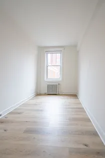1 room apartment of 75 m² in Westmount