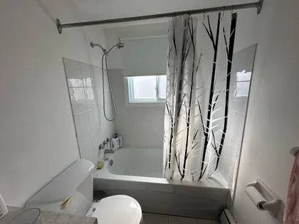 3 rooms apartment of 98 m² in Sherbrooke