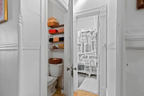 9 rooms apartment of 30 m² in Montreal