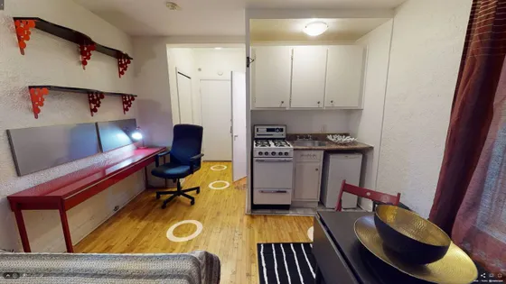 1 room apartment of 43m² in Montreal