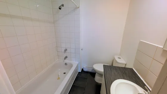 3 rooms apartment of 93 m² in Sherbrooke