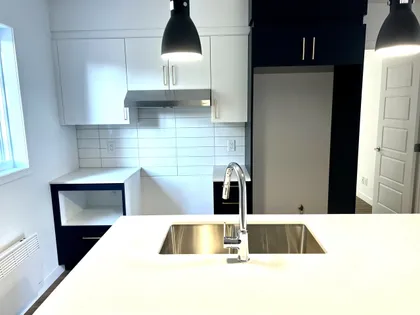 4 rooms apartment of 91 m² in Sherbrooke