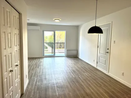 4 rooms apartment of 91 m² in Sherbrooke