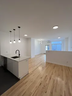 1 room studio of 61 m² in Montreal