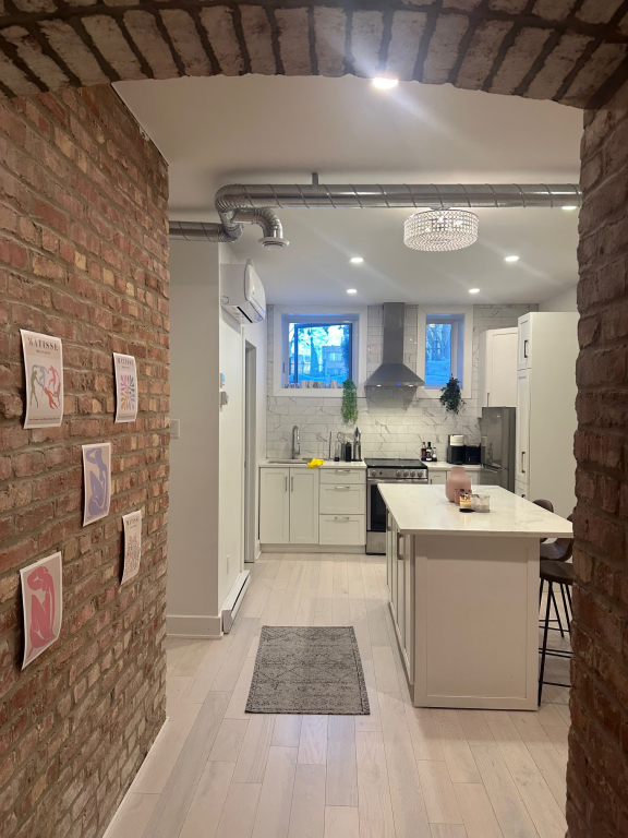 McGill Downtown - Superb 4 1/2 All Inc.