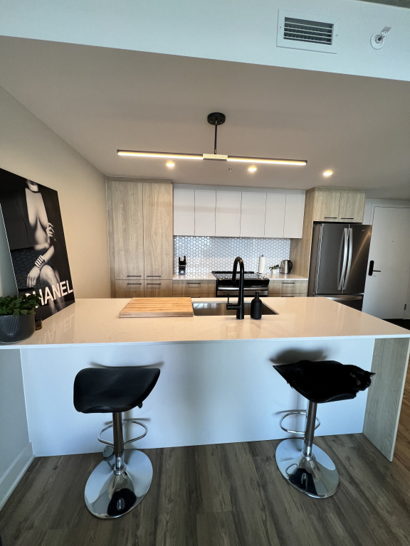 Luxueux Condo 11e étage à Laval