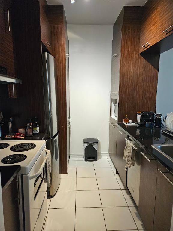 CONDO 3 1/2 MEUBLÉ - VIEUX-PORT - VILLE-MARIE - JACQUES CARTIER - 1630.00$/mois