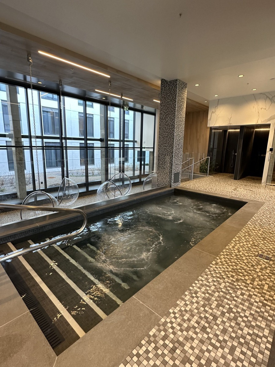 Furnished All-Inclusive Condo – Place De
