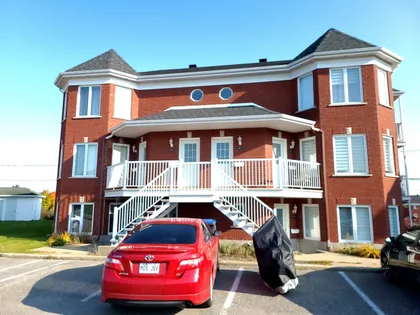 4 rooms apartment of 92 m² in Lévis