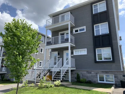 5 rooms apartment of 103 m² in Quebec