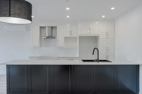 4 rooms apartment of 109 m² in Sherbrooke