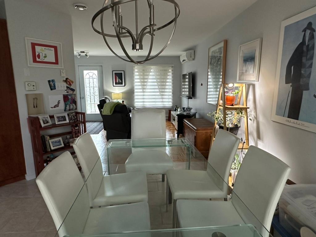 4 1/2 maison haut de duplex