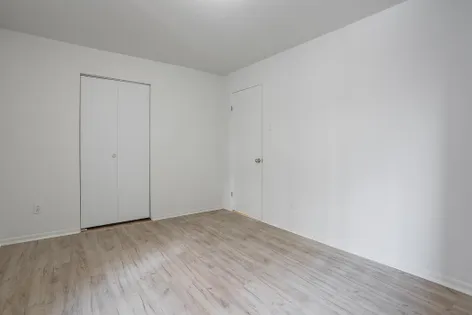1 room apartment of 55 m² in Montreal
