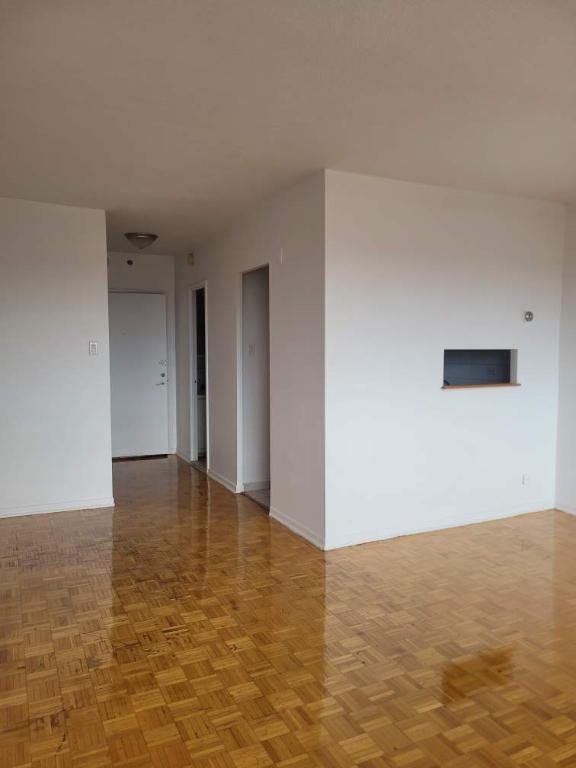 Studio chauffé, eau chaude, poêle, frigo