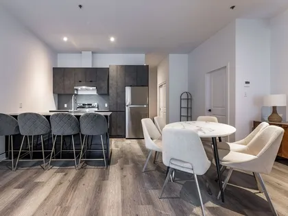1 room apartment of 61 m² in Montreal
