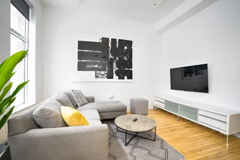 1 room apartment of 61m² in Montreal
