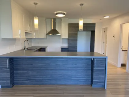 4 rooms apartment of 114 m² in Sherbrooke