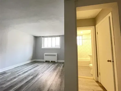 1 room apartment of 63m² in Montreal