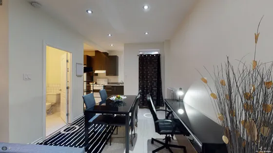 1 room apartment of 59m² in Montreal