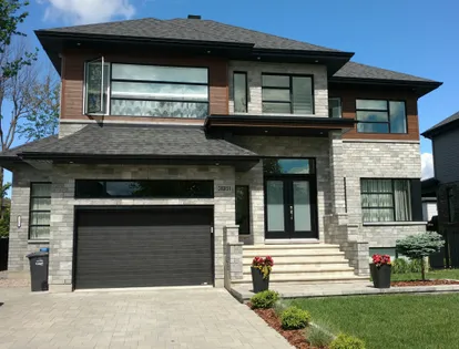 4 rooms apartment of 124 m² in Longueuil