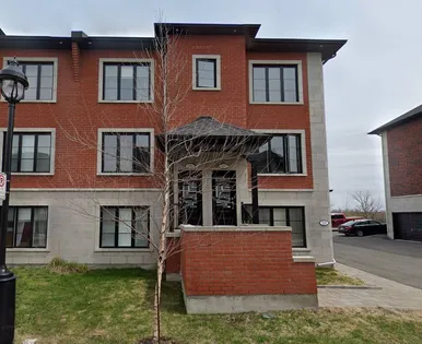 5 rooms apartment of 175 m² in Laval (administrative region)