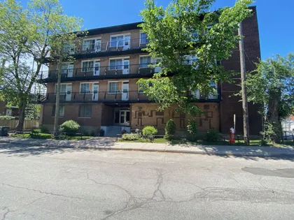 1 room apartment of 44 m² in Montreal