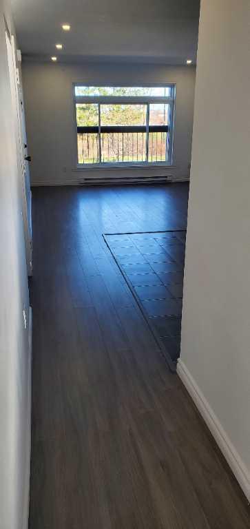 superbe 4 1/2, 2 ch fermées, Saint sulpice. Ahuntsic