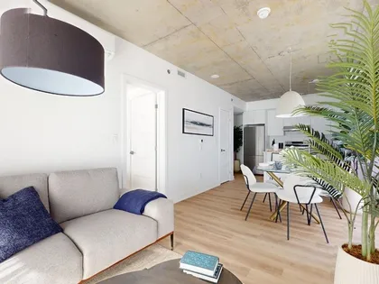 1 room apartment of 102m² in Montreal