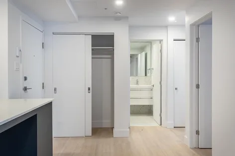 1 room apartment of 68m² in Montreal