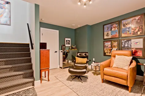 5 rooms apartment of 231 m² in Sherbrooke