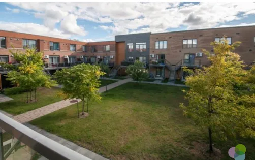 4 rooms apartment of 93 m² in Longueuil