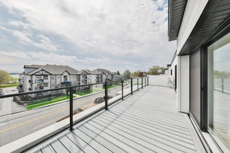 5 rooms apartment of 109 m² in Repentigny