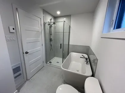 5 rooms apartment of 98 m² in Longueuil