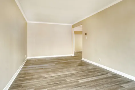 7 rooms apartment of 106 m² in Montreal