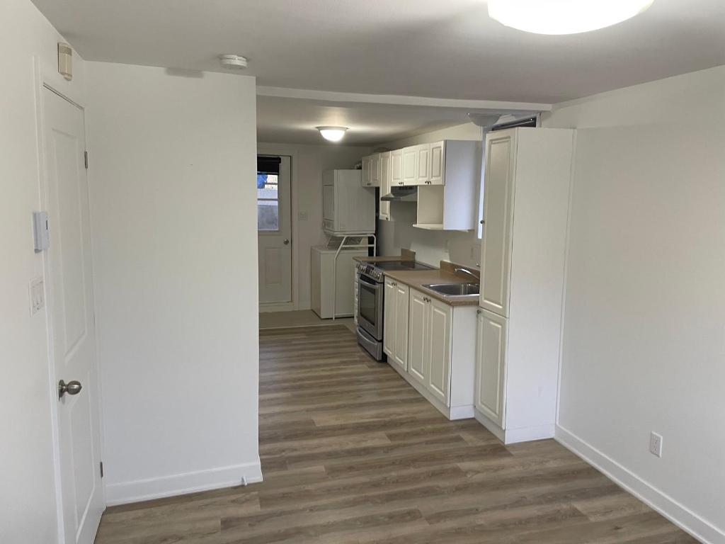 3 ½ RÉNOVÉ | ÎLE-PERROT | TOUT INCLUS + HYDRO | 1200 $ | 1er JUILLET / RENOVATED 3 ½ | ALL INCLUDED + HYDRO | JULY 1