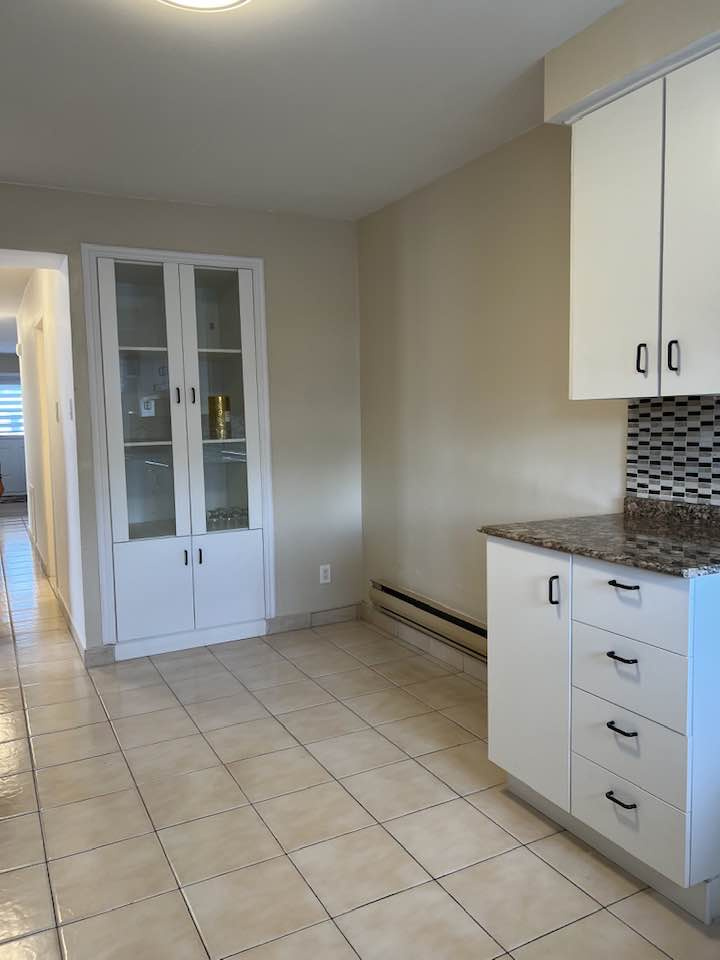 5½ Appartement A Louer 2e Etage