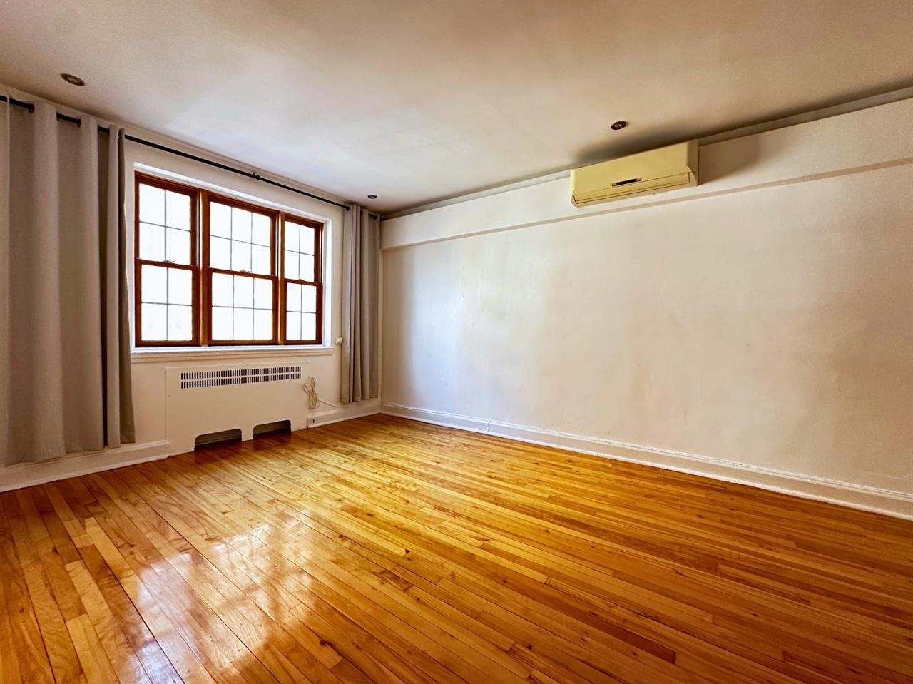 Appartement Montréal (Côte-des-Neiges/Notre-Dame-de-Grâce) À Louer