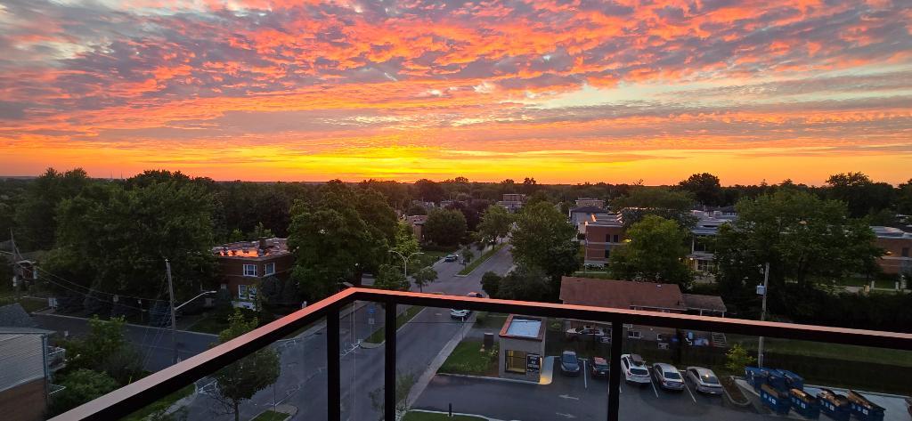 Location Condo 4 1/2 *** 2 mois GRATUITS *** TOUT INCLUS ***