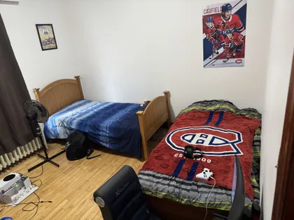 5 rooms apartment of 129 m² in Sherbrooke