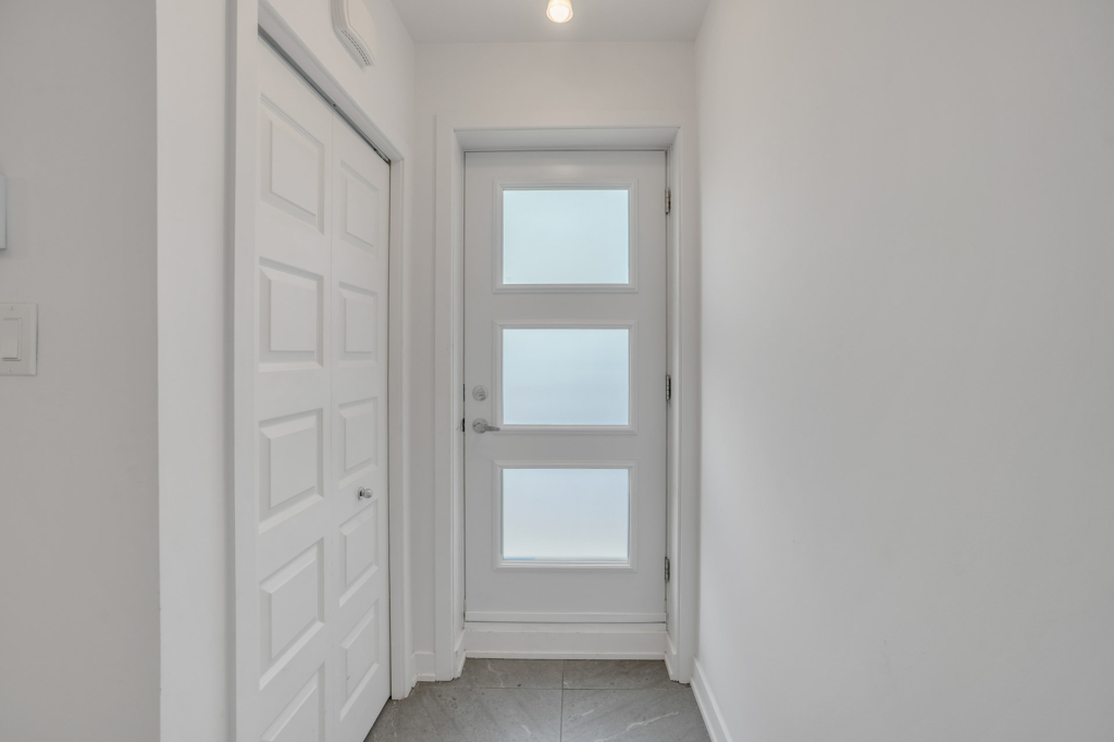 Beau Logement 1 Chambre - Bd St-René
