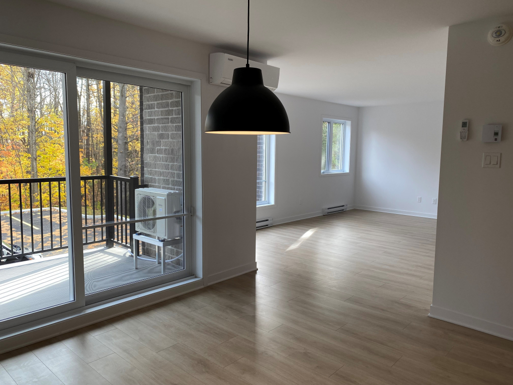 Logement 4 1/2 - 1er Juil - Saint-Jérôme