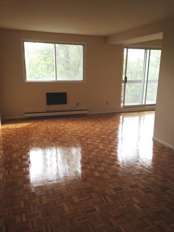 Jean-Rottot | Appartement 3 1/2 à louer à Laval près du Centre de la nature