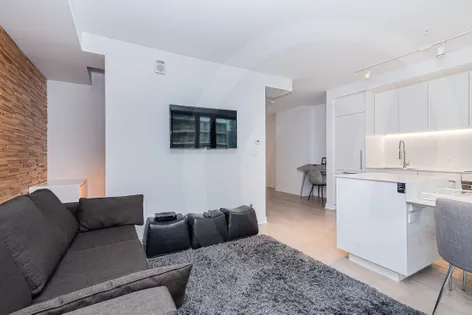 1 room apartment of 50 m² in Dorval
