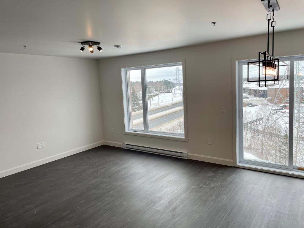 Logement 5½ Style Condo