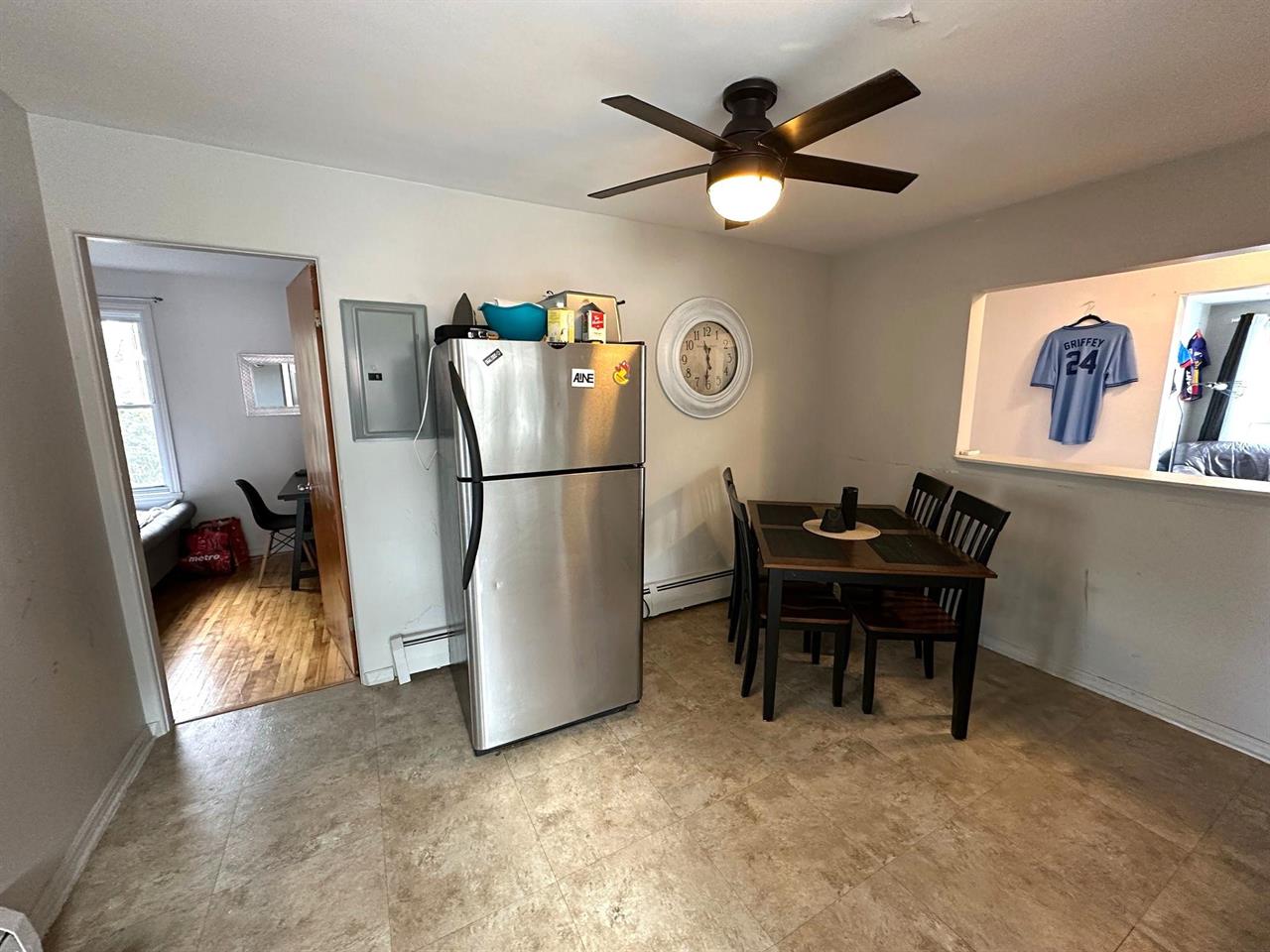 Immeuble - 847 Rue Malouin Appartement 3 Chambres Tout Inclus