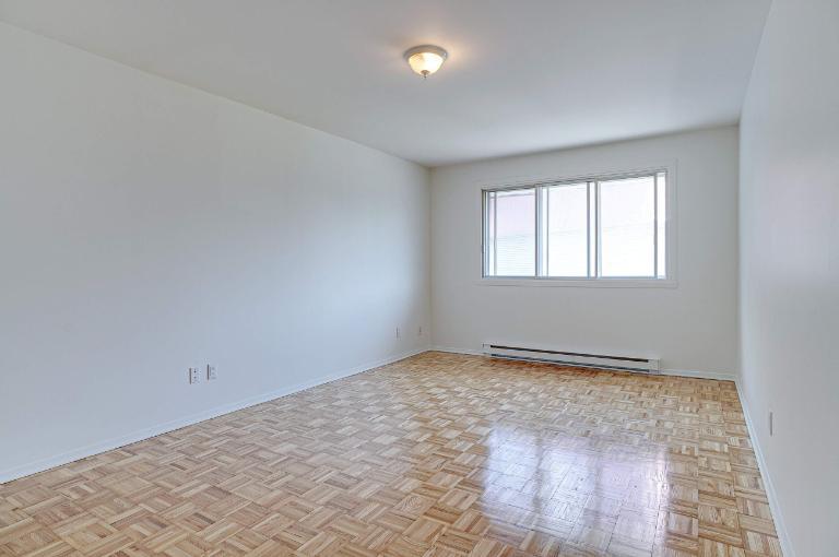 2 CH - 1 SDB - Saint-Eustache - $1,350 /mo
