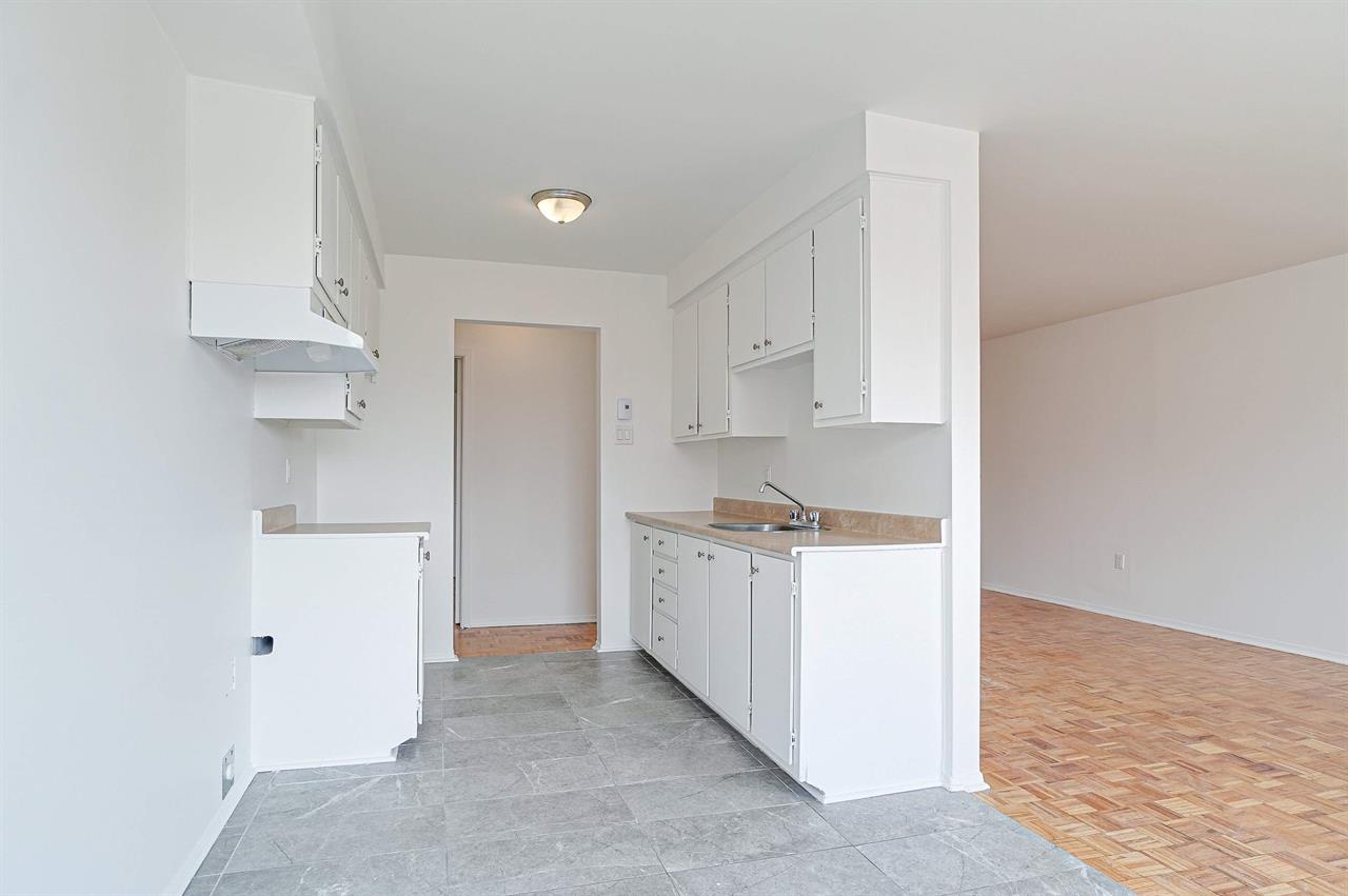 2 CH - 1 SDB - Saint-Eustache - $1,350 /mo